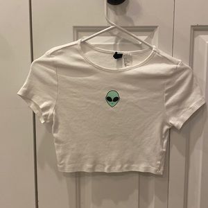 Cropped white t-shirt with alien design